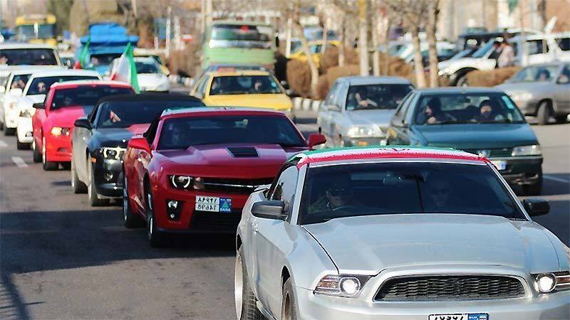 راهنمای خرید خودروهای مدل بالا با بودجه محدود: آیا پلاک منطقه آزاد بهترین گزینه است؟