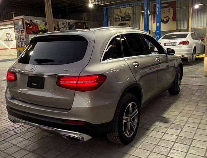 مرسدس بنز GLC300