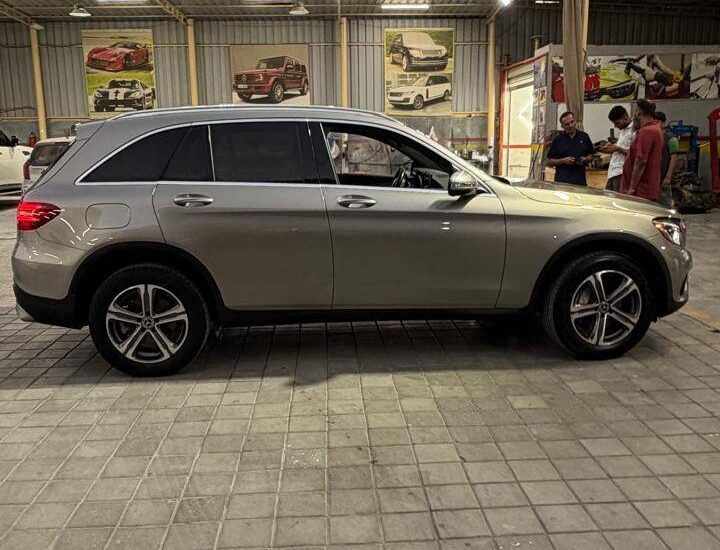 مرسدس بنز GLC300